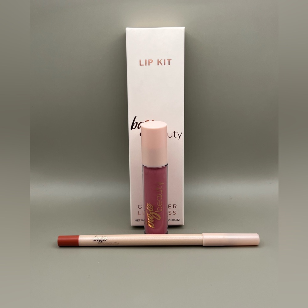 Basic Beauty - GEL LIP LINER & CREAM LIQUID LIPSTICK